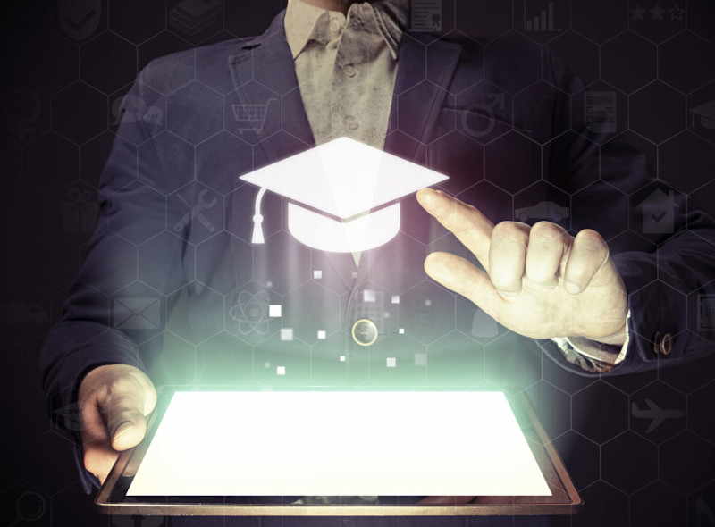Scegliere la migliore università online in Italia richiede tempo e ricerca approfondita. Tuttavia, prendendo in considerazione l'accreditamento, la qualità dell'istruzione, l'offerta formativa, la tecnologia e il supporto agli studenti, sarai in grado di fare una scelta informata. Non dimenticare di valutare attentamente le tue esigenze personali e i tuoi obiettivi di carriera. Con la giusta università online, potrai ottenere un'istruzione di qualità e avanzare nella tua carriera professionale.
